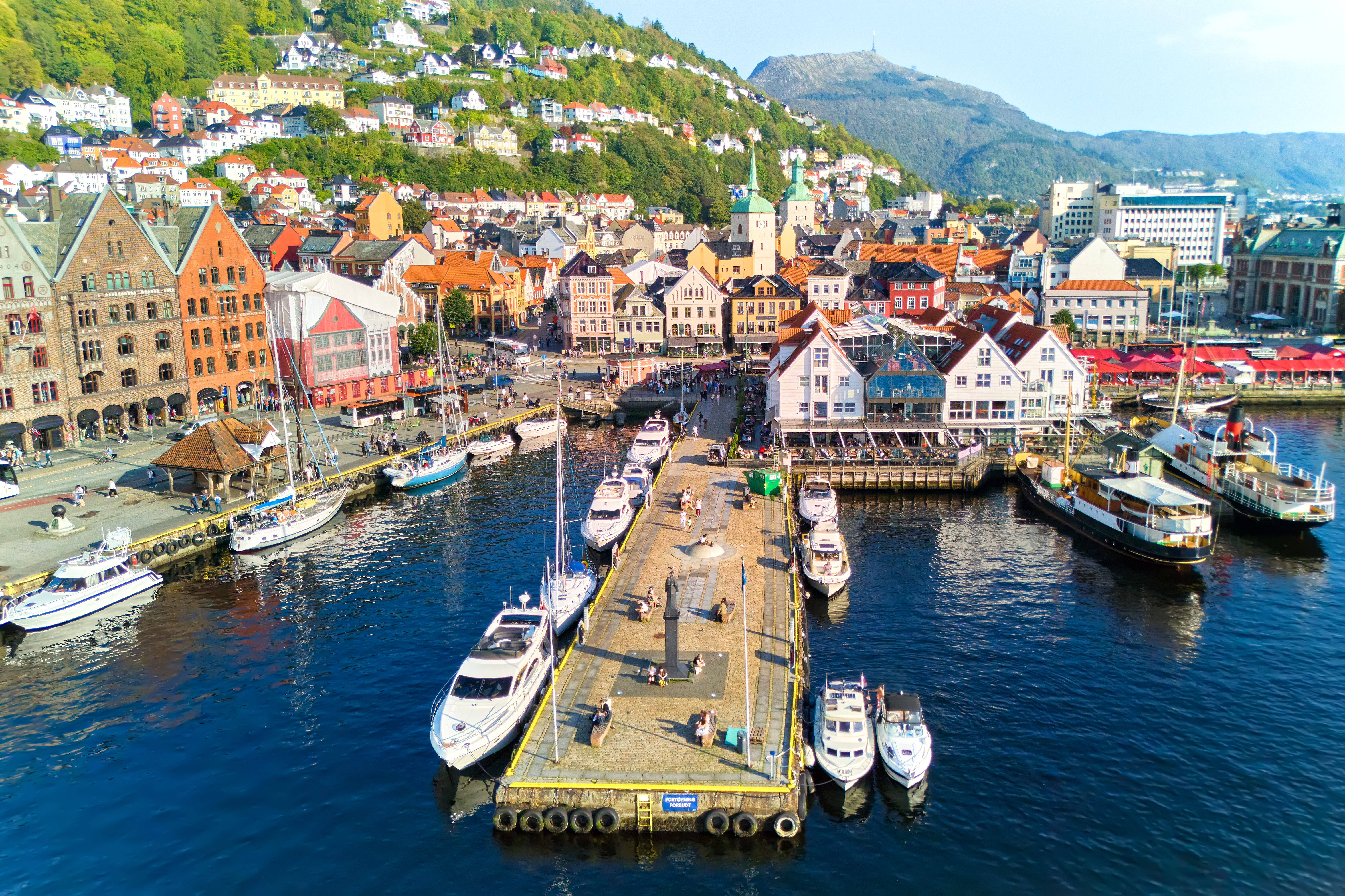 Crucero Hurtigruten de nueva generación