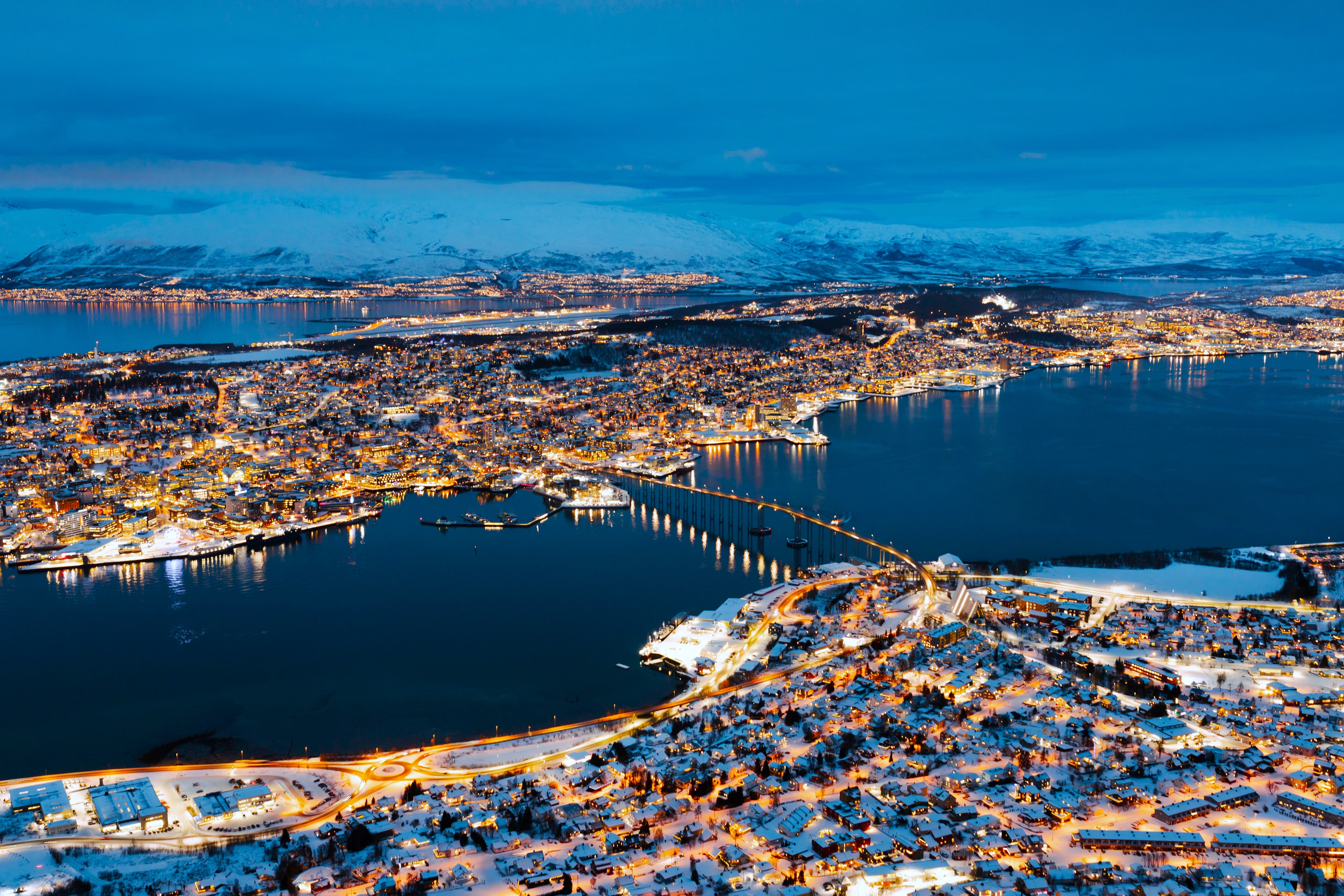 Tromsø: Excursión a la Aurora Boreal con Comida y Bebida Calientes