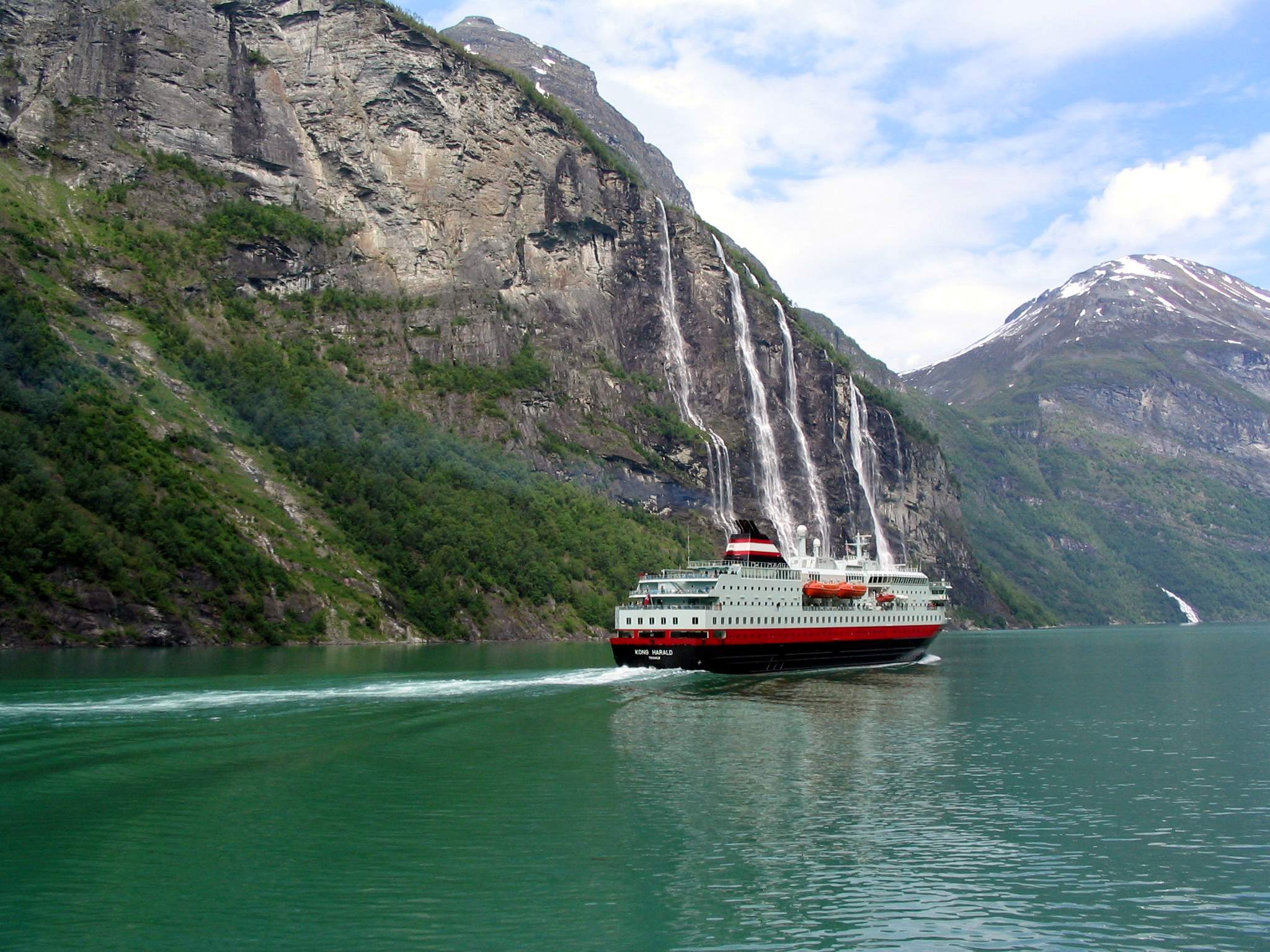 Crucero panorámico por el Geirangerfjord