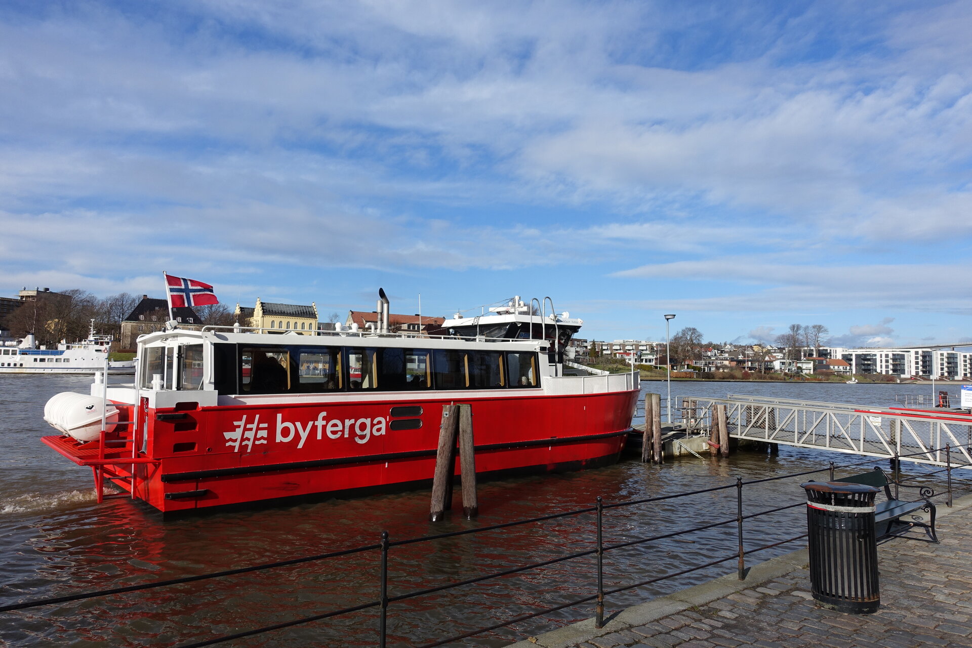 Ferry de la ciudad de Fredrikstad