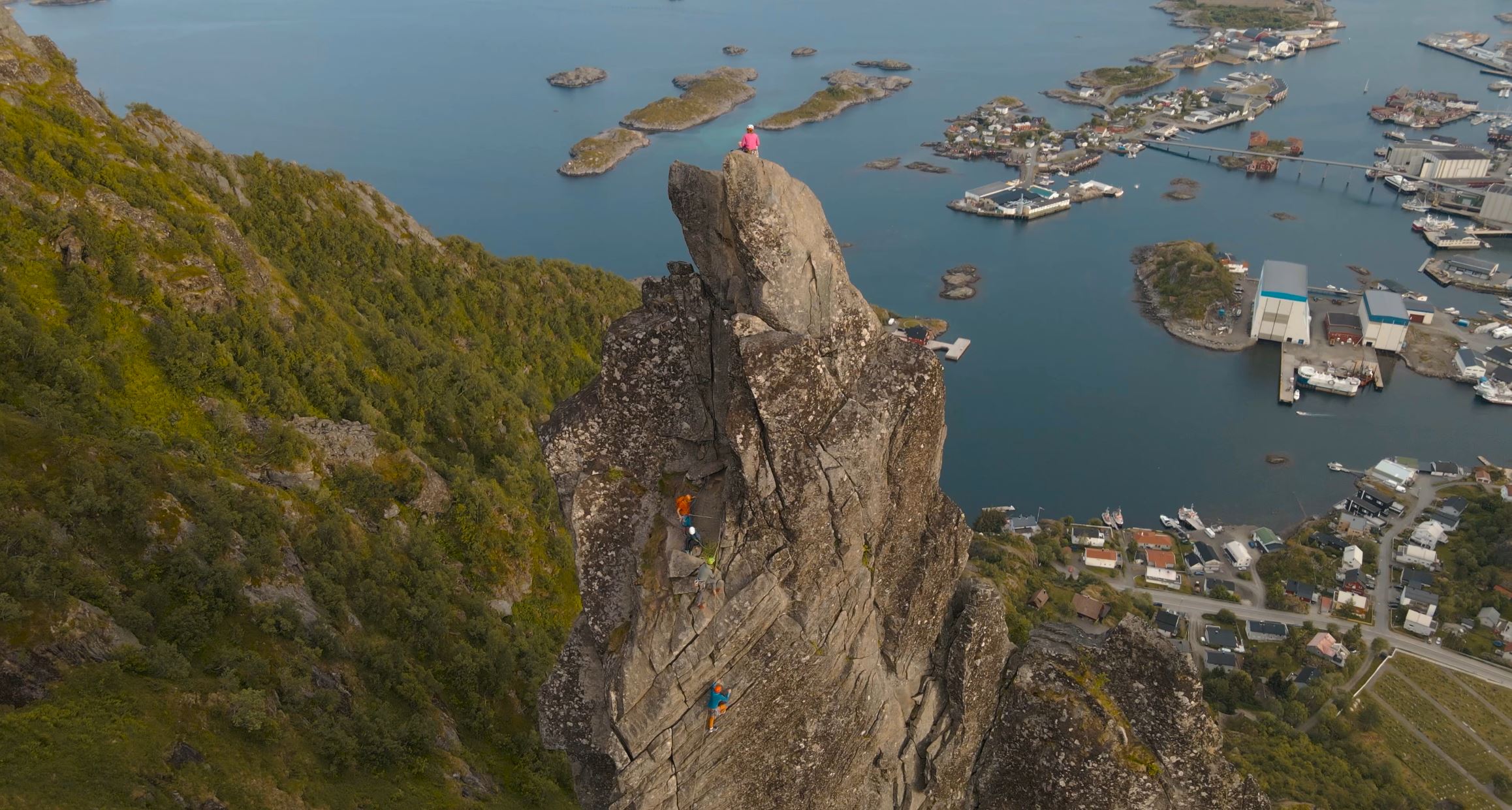 La emblemática montaña Svolværgeita (La Cabra de Svolvær)